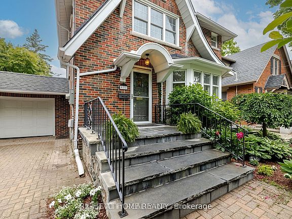 2nd image of 931 Waterloo St