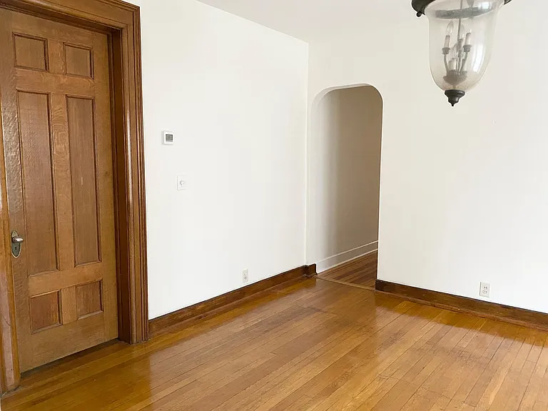 341 Richmond Ave #1 — Photo 8