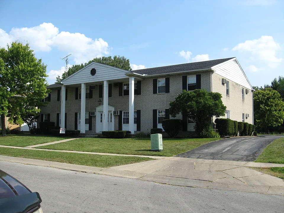 1401 Brooke Park Dr #1