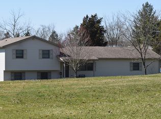 202 Cross St, Hopedale, OH 43976