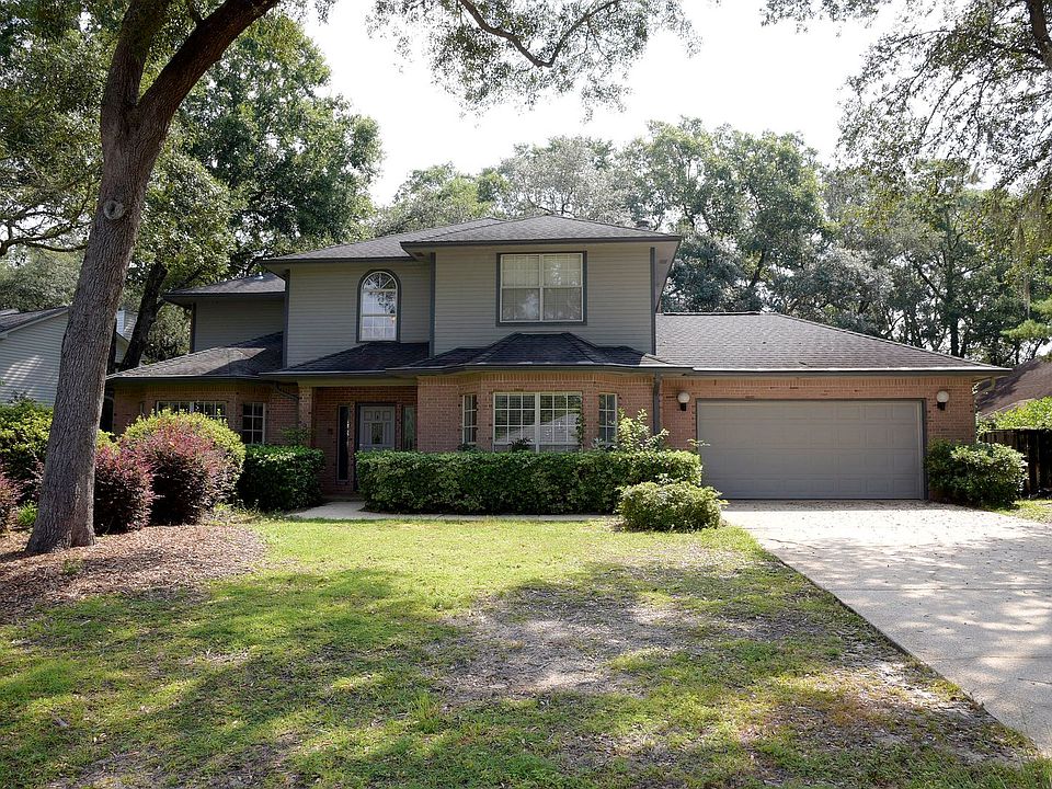 1st image of 309 Oaklake Ln