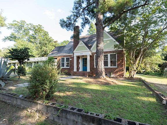 3rd image of 622 Whitney Ave