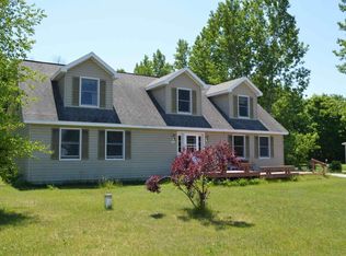 1910 E Swanson Trl, Cedar, MI 49621