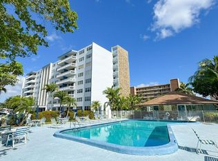 400 NE 12th Ave APT 404, Hallandale Beach, FL 33009
