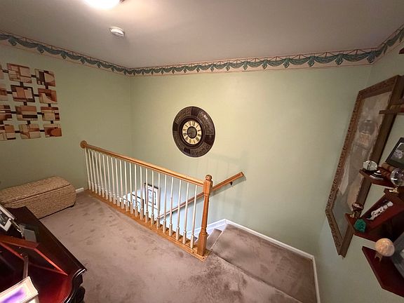3rd image of 5 HEMLOCK ST
