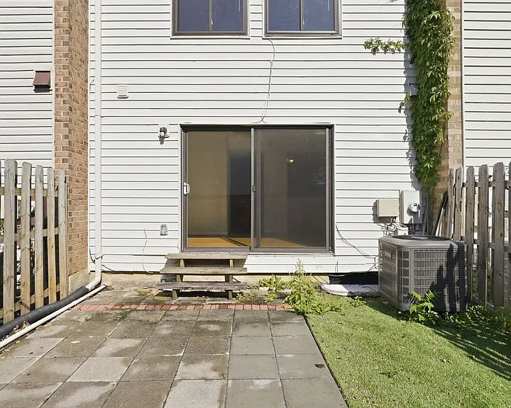 1204 Brethour Ct — Photo 25