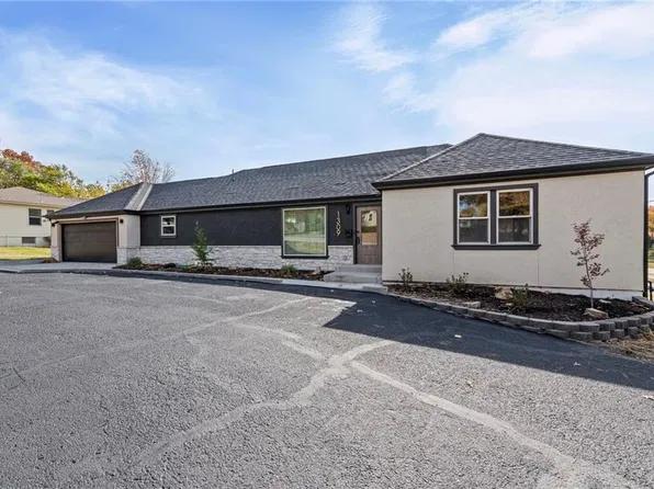 1309 W 100th Ter, Kansas City, MO 64114