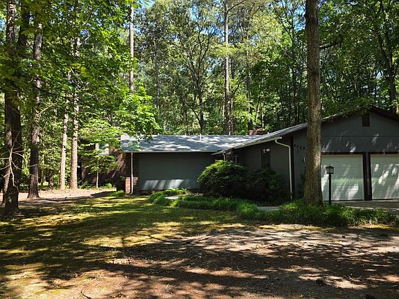 2nd image of 4229 Rustic Entry