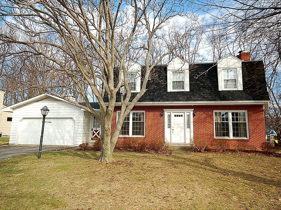 1st image of 4017 Longhill Dr SE