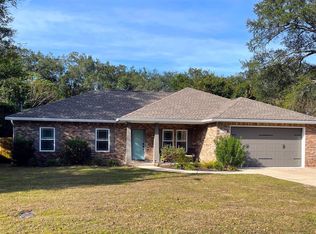 418 Davenport Ave, Valparaiso, FL 32580