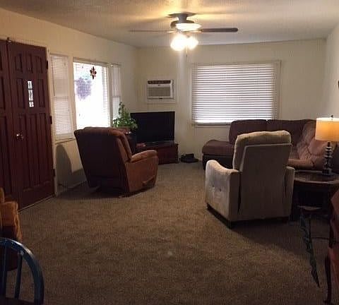 3rd image of 12371 La Gallina Ave