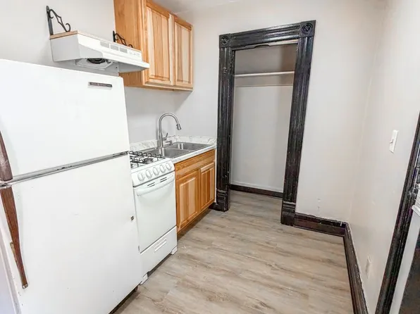 Hoff - 43 - Vine St, 901 Vine St #901, La Crosse, WI 54601