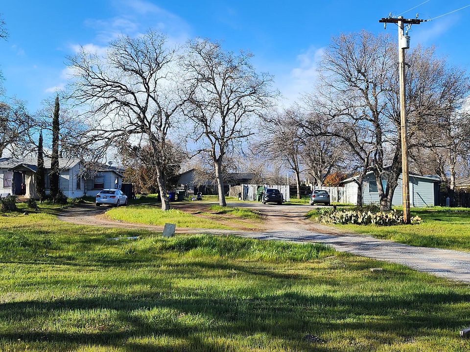 1st image of 1870 Collyer Dr