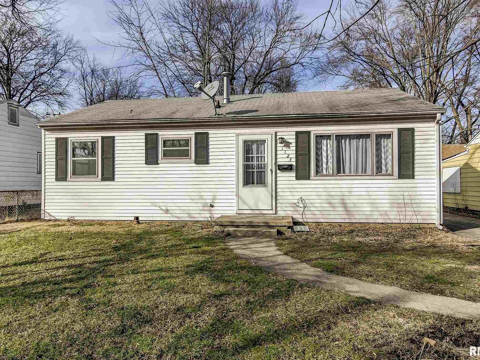 1123 Centre St, Springfield, IL 62704 Zillow