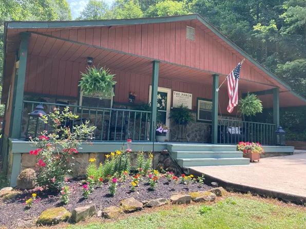 27518 Riddle Rd, South Bloomingville, OH 43152