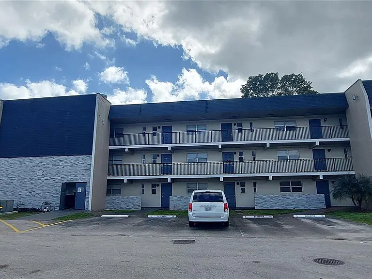 7960 Colony Cir N #207 — Photo 3