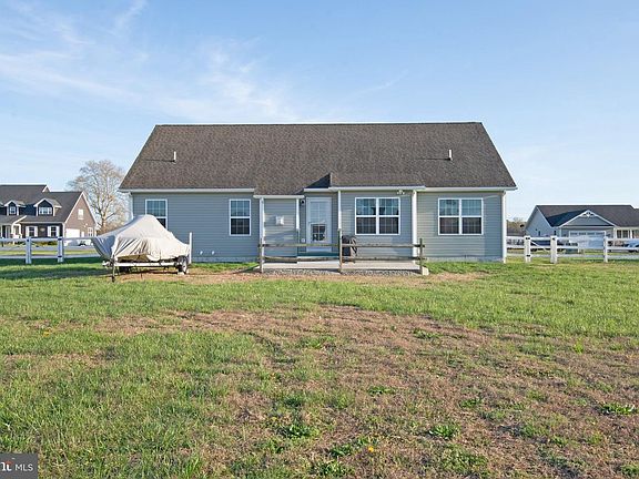 5th image of 22897 Deep Creek Dr