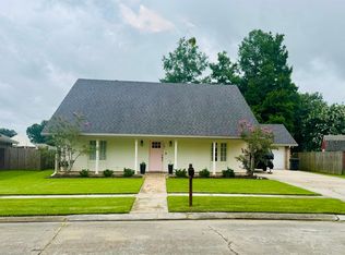 107 Brinwood Dr, Houma, LA 70360