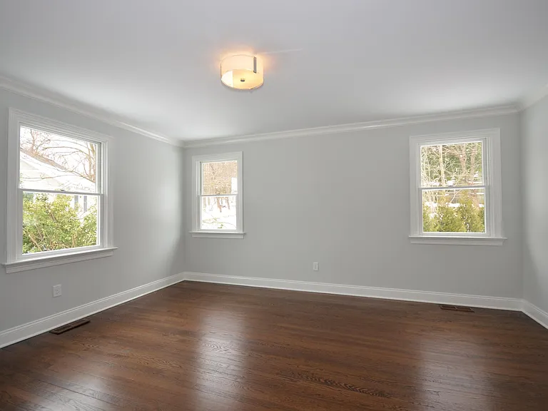 91 Maple St — Photo 18