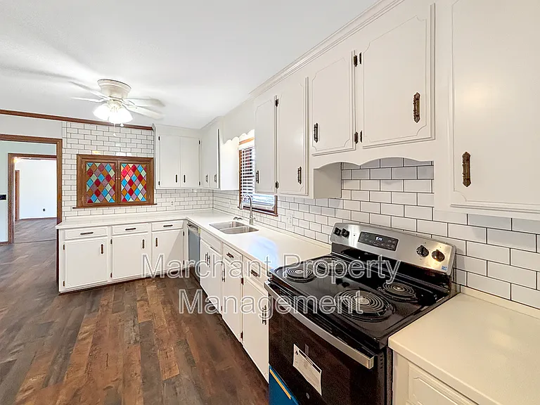 601 Fairview Church Rd — Photo 8