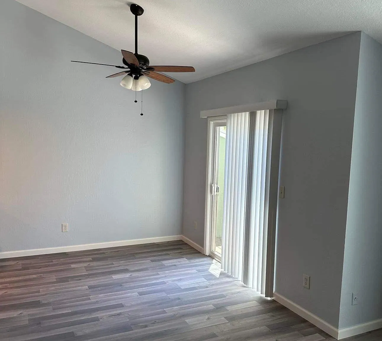 2 bed, 2.5 bath, 1100 sqft, $2,790 — Photo 2