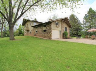 10701 256th Ave, Trevor, WI 53179
