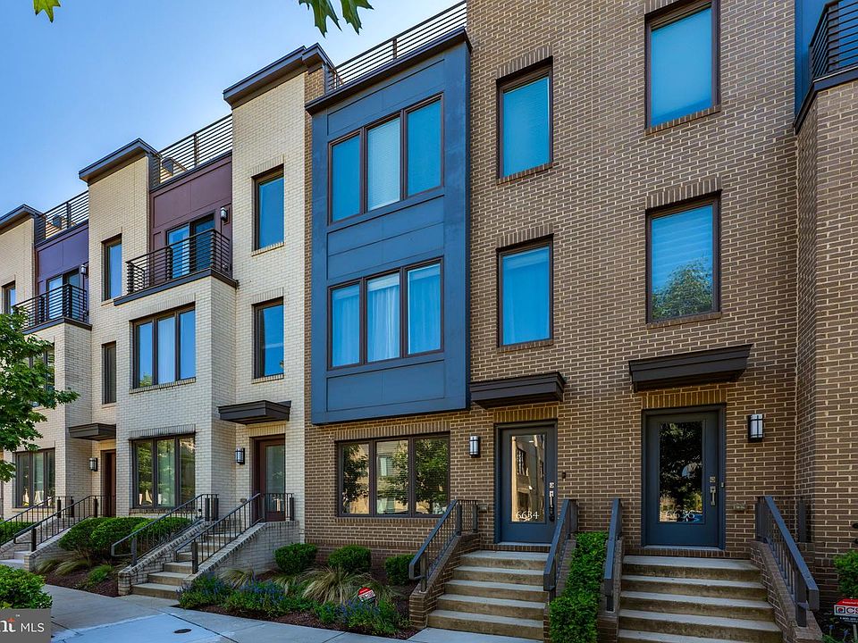 1st image of 6634 Eames Way