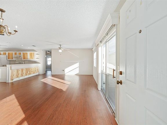 5th image of 3245 Riverton Rd