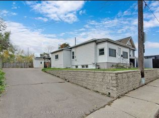 266 Beach Rd, Hamilton, ON L8L 4B2