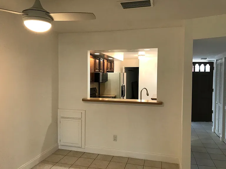 2032 N Carpenter Rd — Photo 14