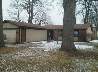 616 Harbor Walk Dr, Fort Wayne, IN 46819