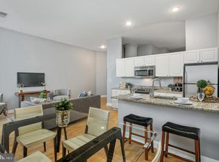 315 Arch St APT 406, Philadelphia, PA 19106