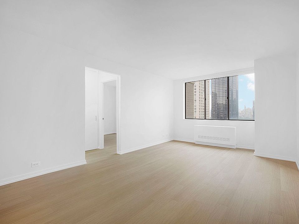 124 W 60th St Nyc