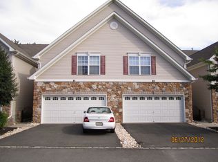83 Heath Ct, Pennington, NJ 08534