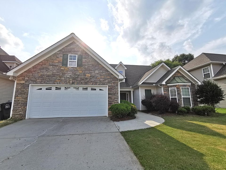 1st image of 640 Millbrook Village Dr