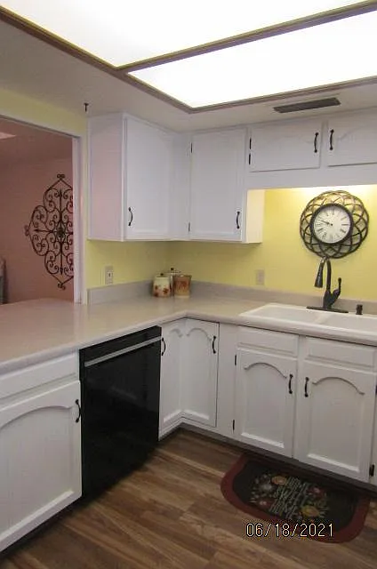 2 bed, 1288 sqft, $1,395 — Photo 2