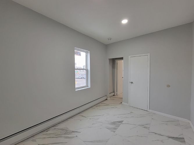 1st image of 14313 Hillside Ave Floor 3