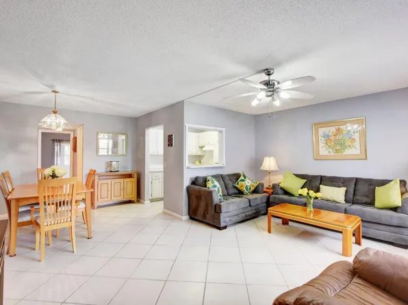 262 Windsor L, West Palm Beach, FL 33417