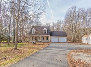 33 Chestnut Hill Rd, Killingly, CT 06241