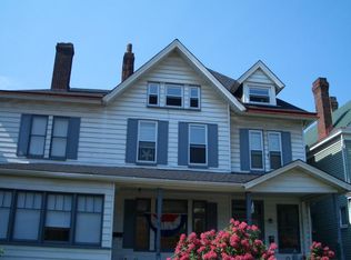 224 3rd St #2, Aspinwall, PA 15215