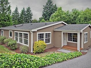 8816 NE 163rd St, Kenmore, WA 98028