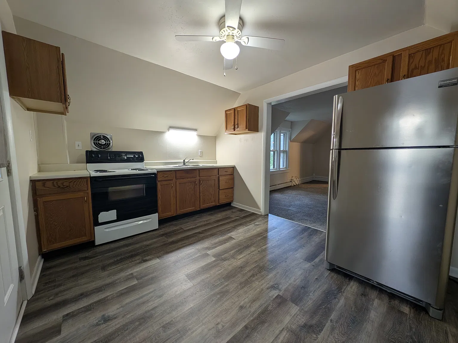 2 bed, $750 — Photo 3