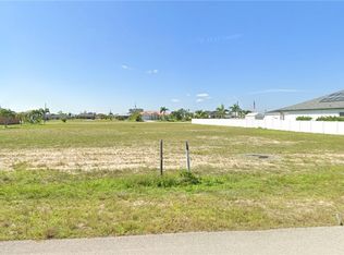 313 NE 31st Ter, Cape Coral, FL 33909