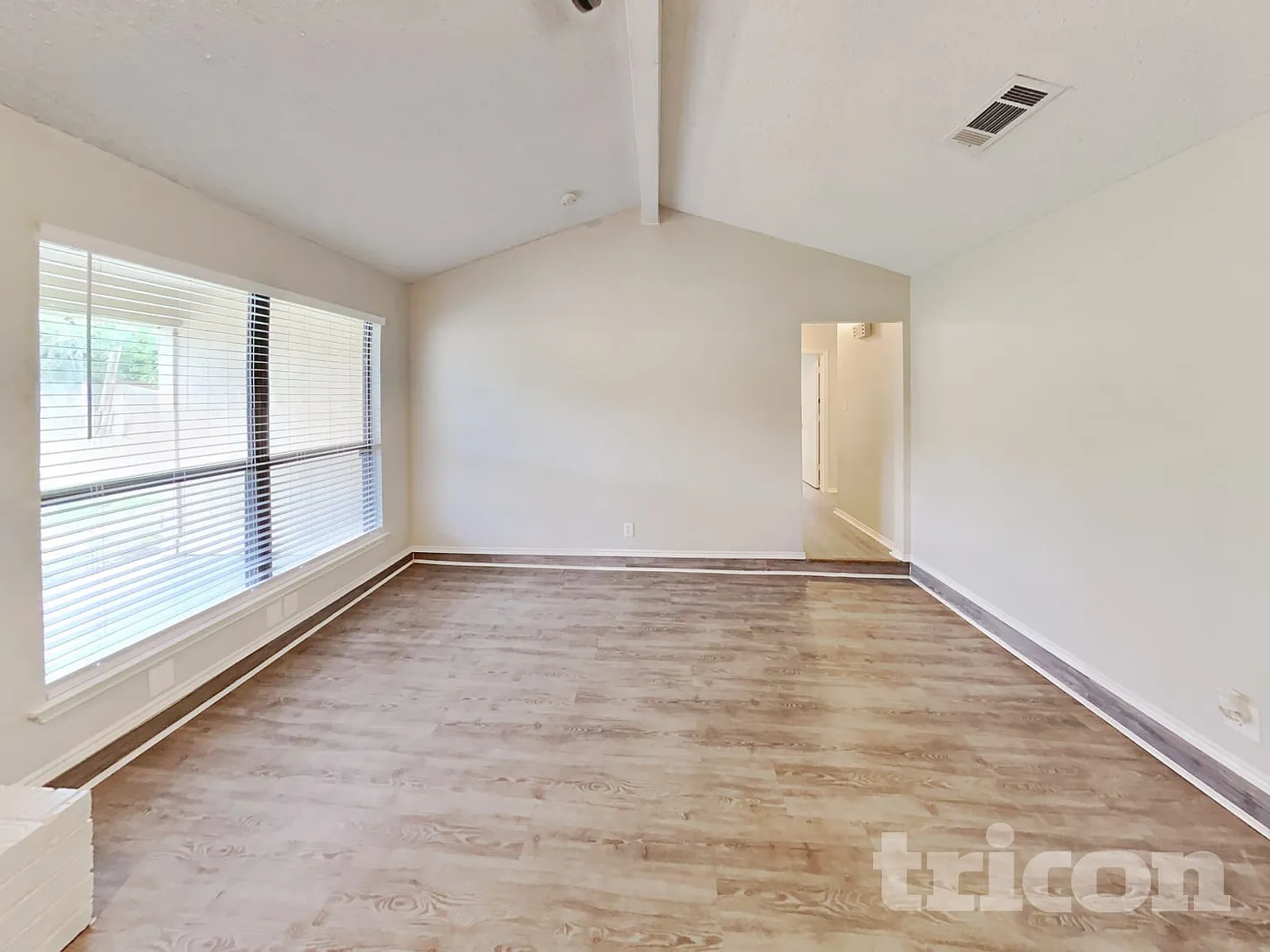 6928 Wicks Trail Fort Worth TX — Photo 3