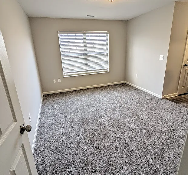 Spinnaker Cove Apartments — Photo 51