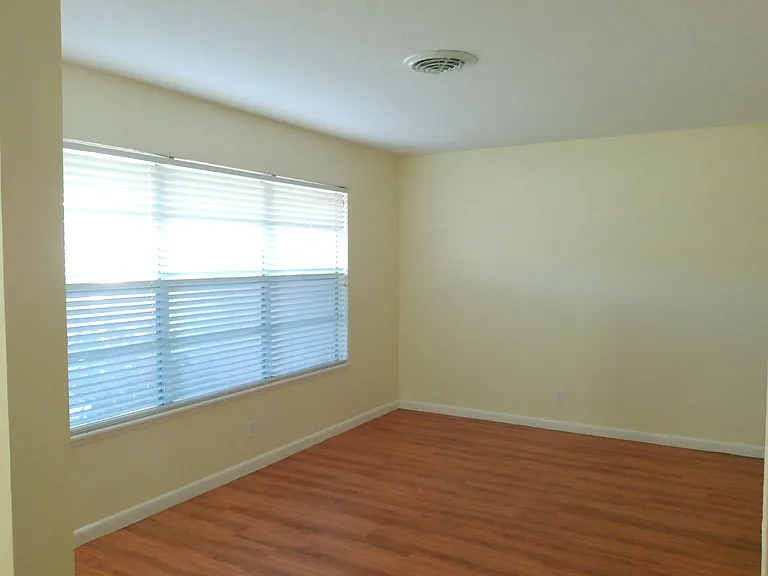 4610 Donegal Dr — Photo 5