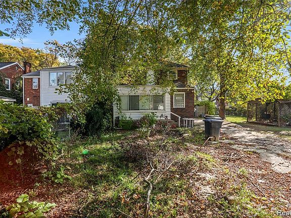 4th image of 13935 Faust Ave