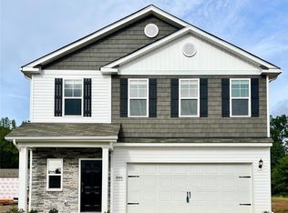 8136 Stonemere Ln, Charlotte, NC 28215