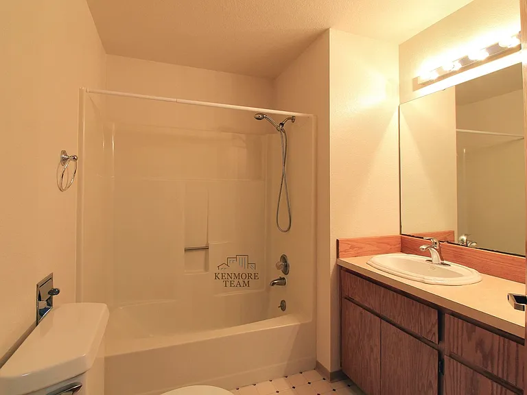 3600 Eastlake Dr — Photo 21