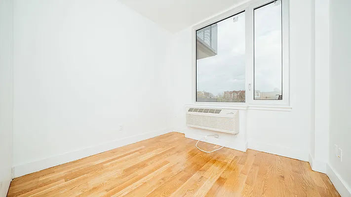 Rented by Nooklyn NYC LLC | media 45